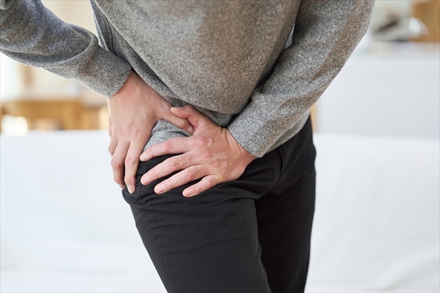 股関節に痛みがあるイメージ